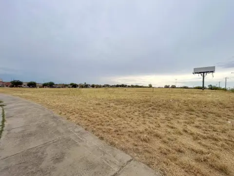 Laredo Commercial Land Opportunity