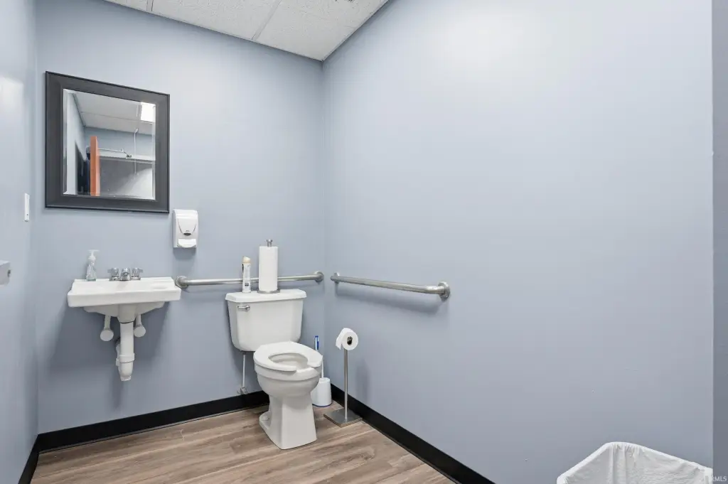 Picture 7