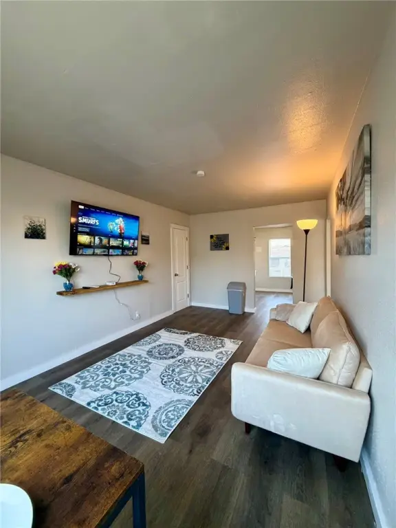 Picture 5