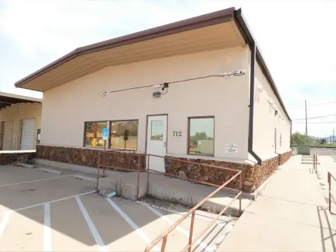 Commercial Property on Holland Avenue