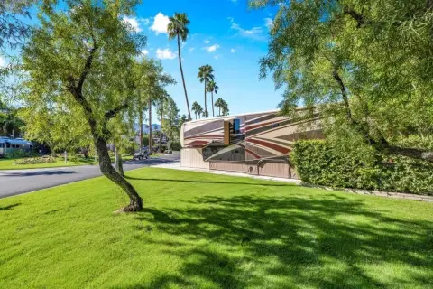 Corner Lot with Upgraded RV