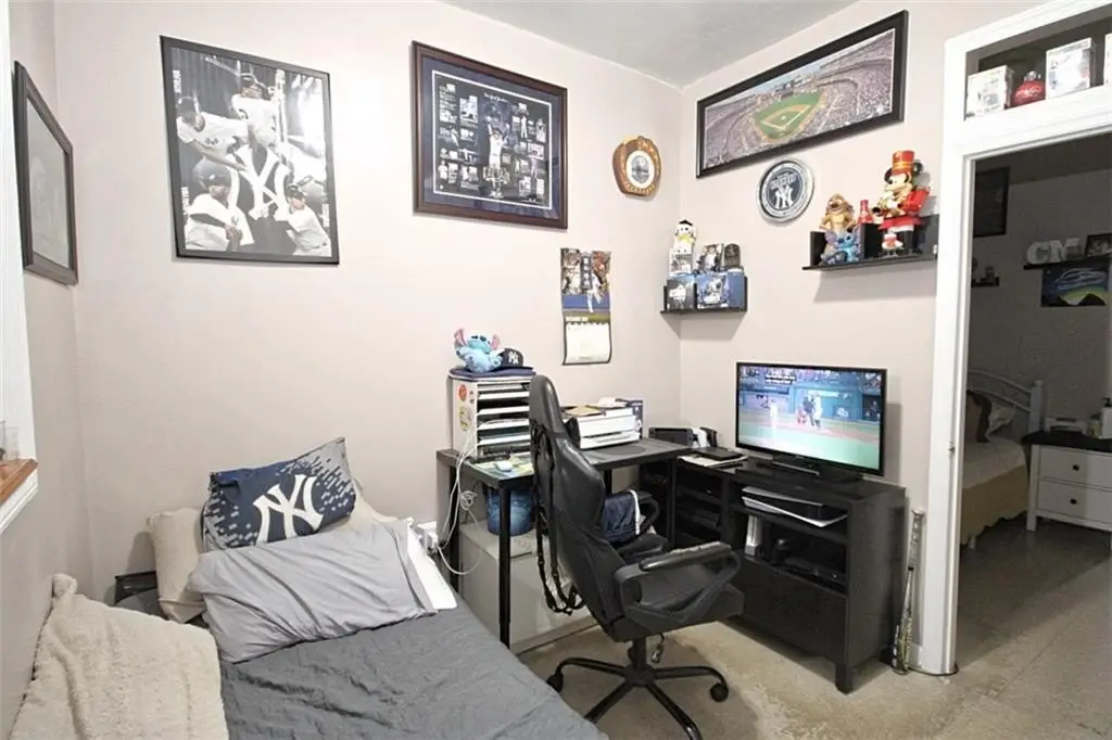 Picture 10
