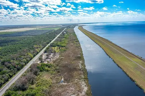 Spacious Residential Lot Near Lake