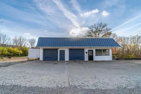 Mount Vernon Commercial Garage Warehouse