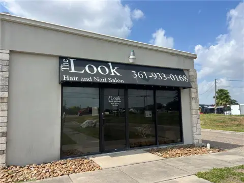 Retail Space with Carport Parking