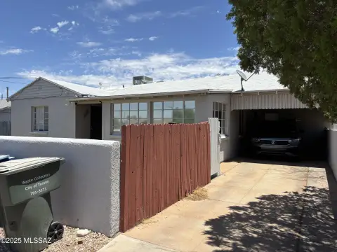 Tucson Quadruplex with Income Potential
