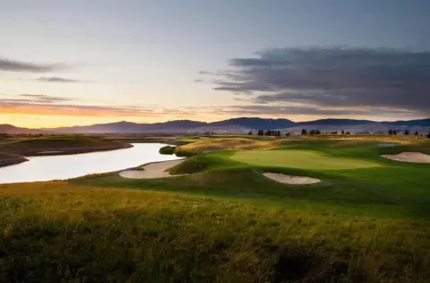 Missoula Land with Mountain Views