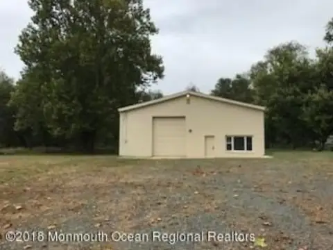 Manalapan Warehouse with Expansion Potential