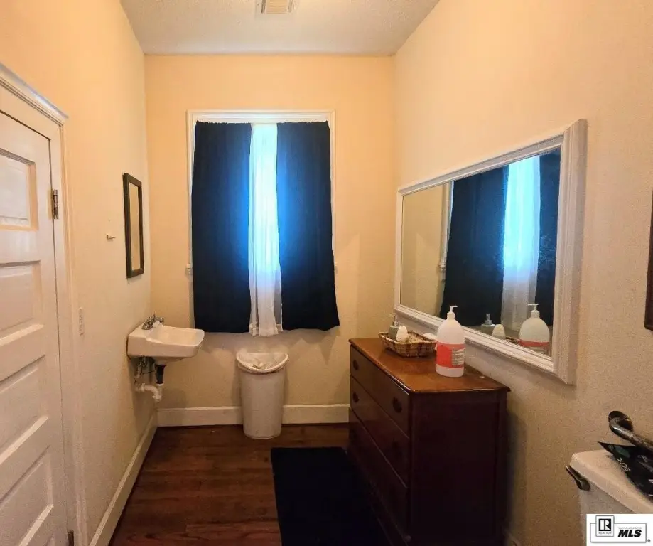 Picture 6