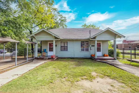 Charming Morrilton Duplex with Updates