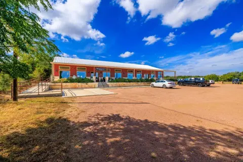 Highway Retail Suite