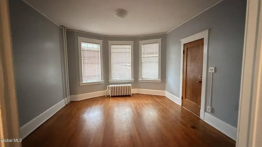 Picture 7