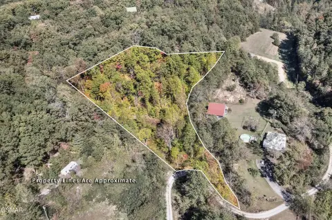 Unrestricted Land Near Attractions