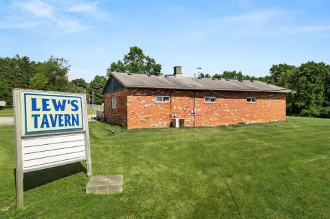 Mansfield Commercial Property on 2 Acres