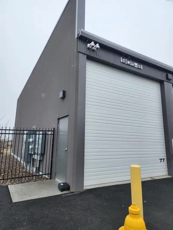 903 W Curie St, Richland, WA 99354