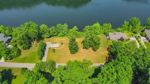 Waterfront Land in Somerset, KY