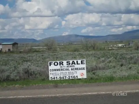 Commercial Land Near Highway 395