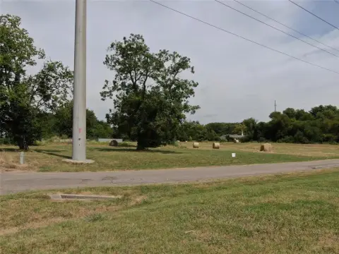 Corner Lot in Cooper, TX