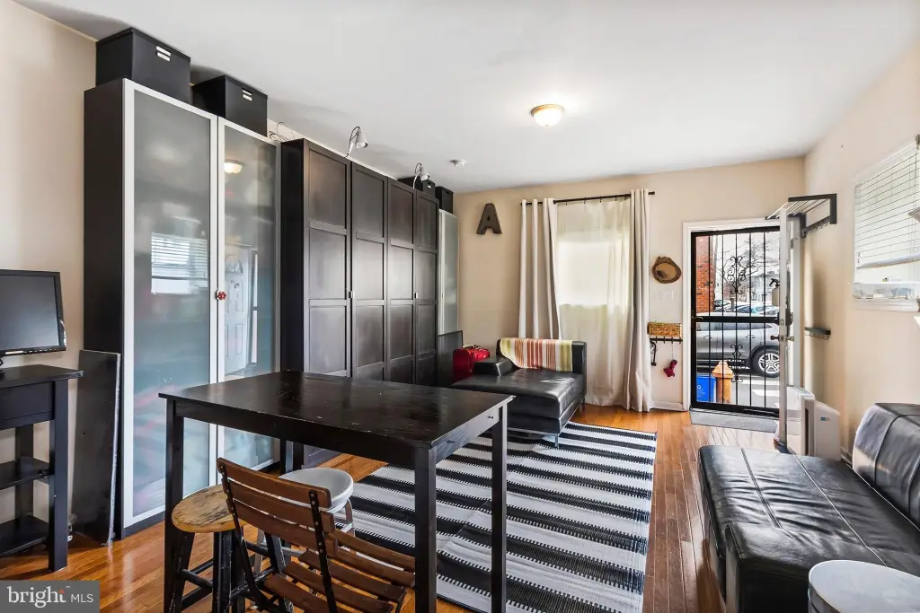 Picture 9