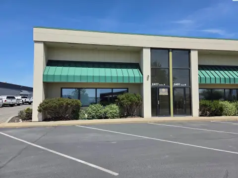 Office Unit With Mezzanine Storage