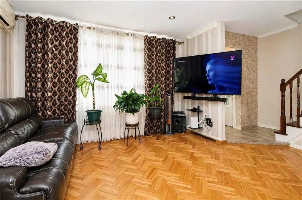 Picture 7