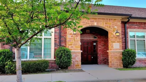 Move-in Ready Frisco Office Condo
