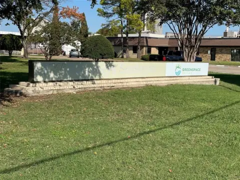 Versatile Warehouse and Office Spaces