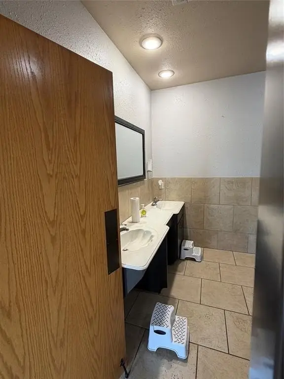 Picture 7