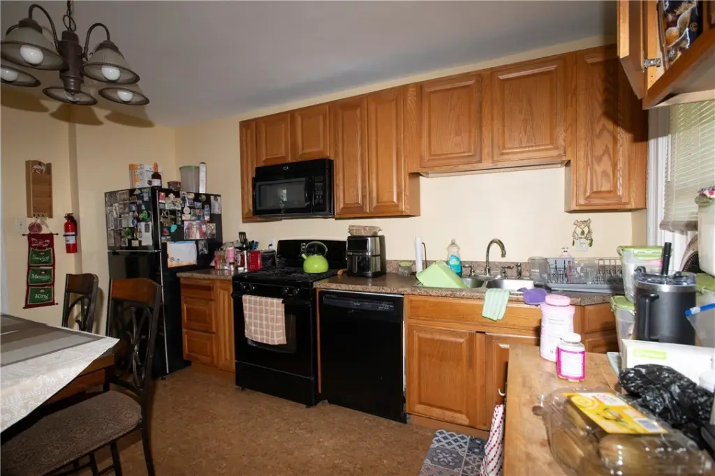 Picture 10