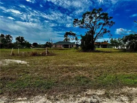 Cape Coral Double Lot Opportunity