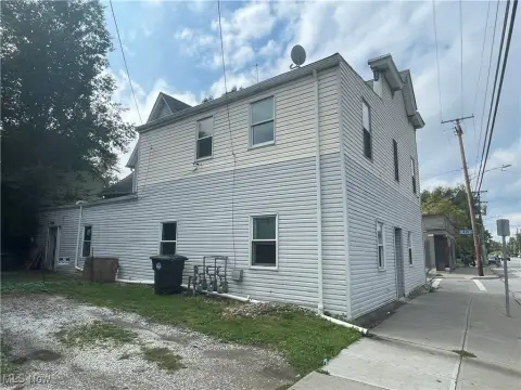 Updated Triplex in Cleveland, OH