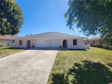 Cape Coral Duplex: Income Opportunity