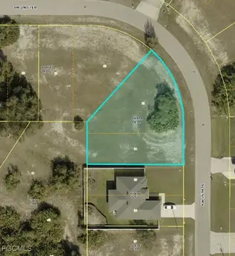 Corner Lot in Cape Coral