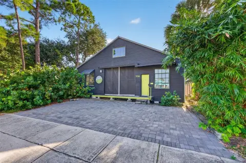 Mixed-Use Live-Work Property