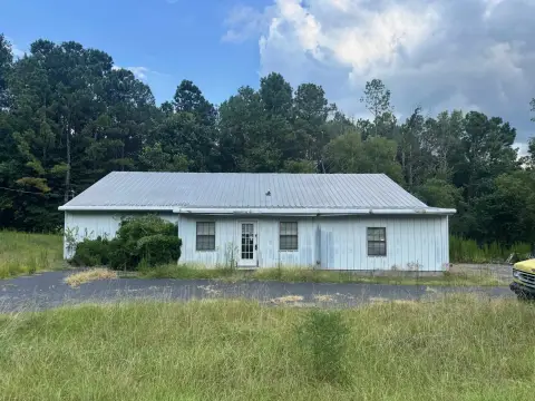 Haleyville Warehouse with Office Space