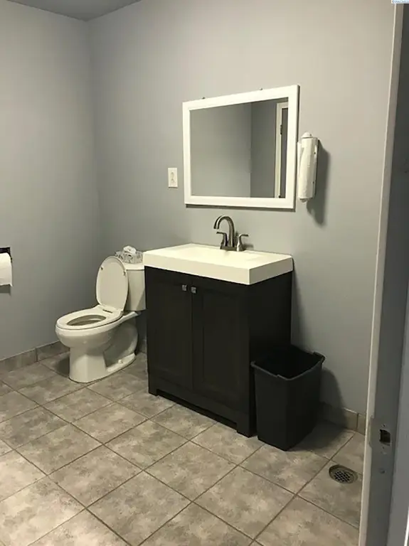 Picture 4