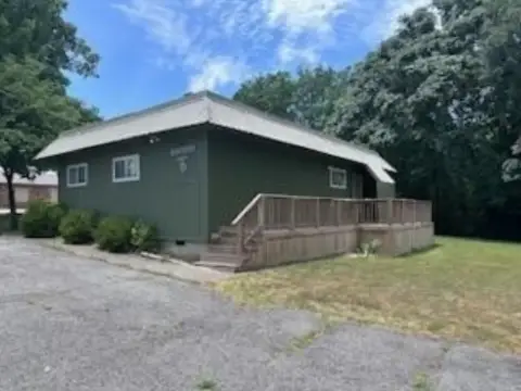 Grove Commercial Property with Views