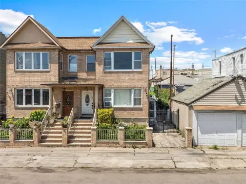 Maspeth Two-Story Home with Basement