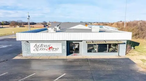 Well-Located Commercial Building Hopkinsville