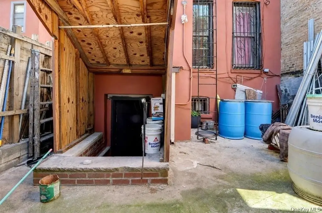 Picture 8