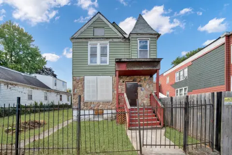 Chicago Two-Unit Residential Building