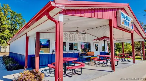 Thriving Restaurant Near Lake Ozarks