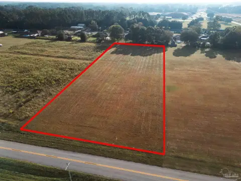 Spacious Lot in Robertsdale, AL