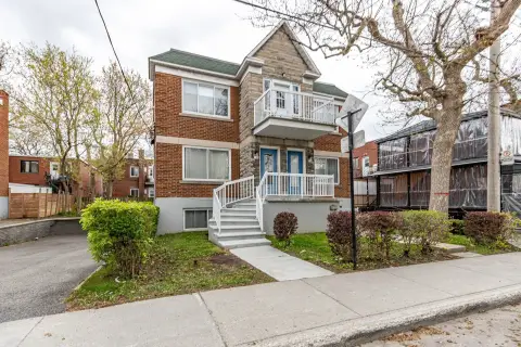 Detached Triplex with Indoor Garage