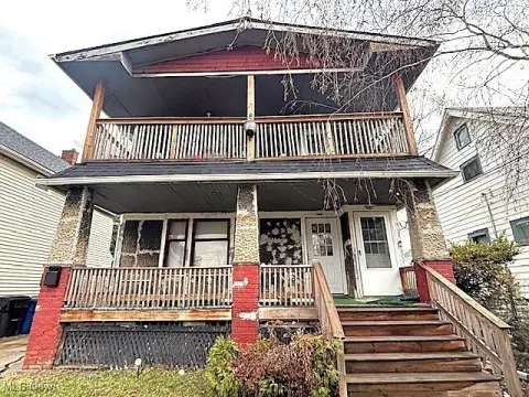 Cleveland Duplex with Updated Features