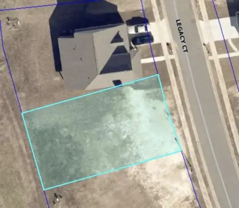 Residential Land in Olde Oaks