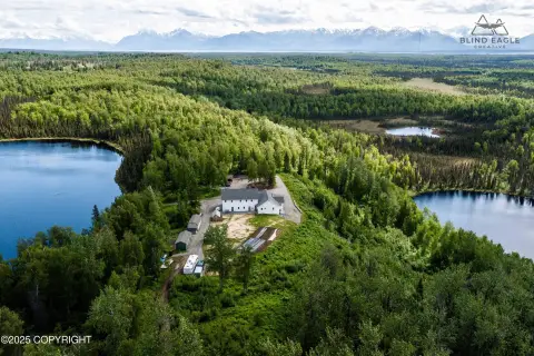 Secluded Wasilla Estate with Lake