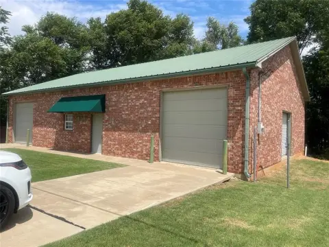 Oklahoma City Warehouse For Sale