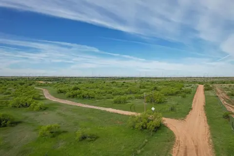 Acreage in Clarendon, Texas