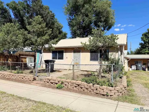 Income-Generating Duplex Near University
